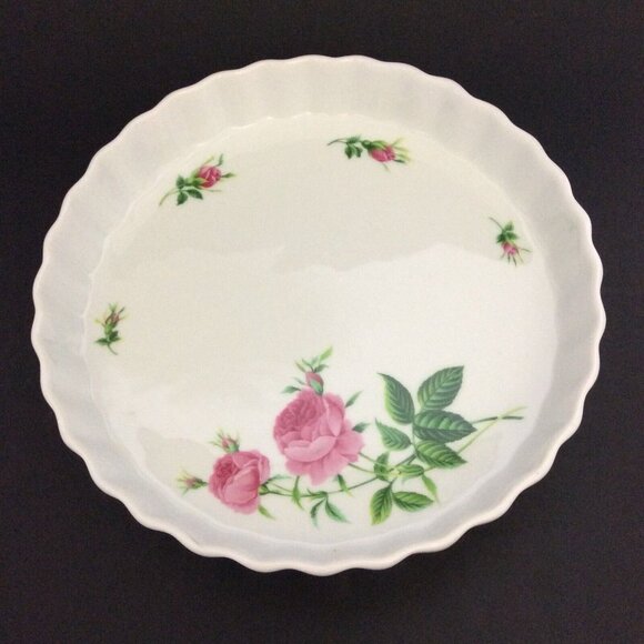 Pie Dish 9" Bakeware White Pink Roses Scalloped Edges Christine Holm - Picture 4 of 12